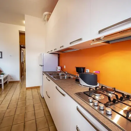 Appartamento Lakeside With Balcony And View - Larihome A23 *